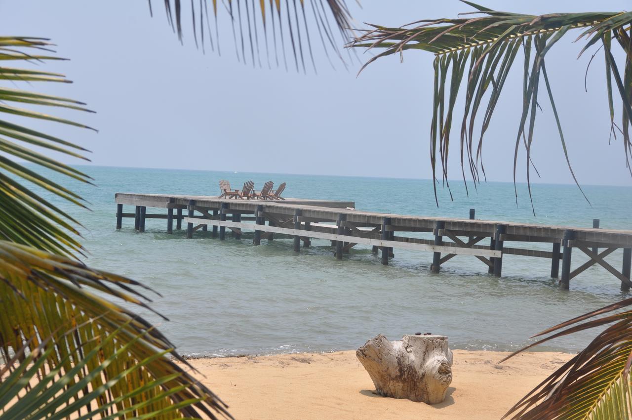Sabal Beach Hotel Monkey River Town Exterior foto